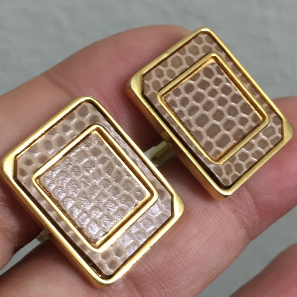 🖤Vtg gold and leather cufflinks - Picture 4 of 9